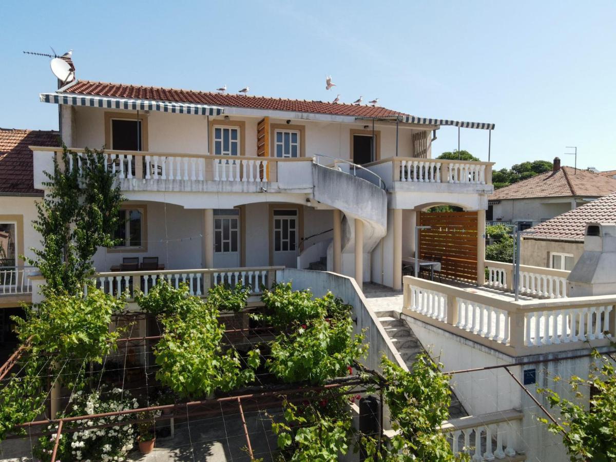 Rasin Apartments Pakoštane Zewnętrze zdjęcie